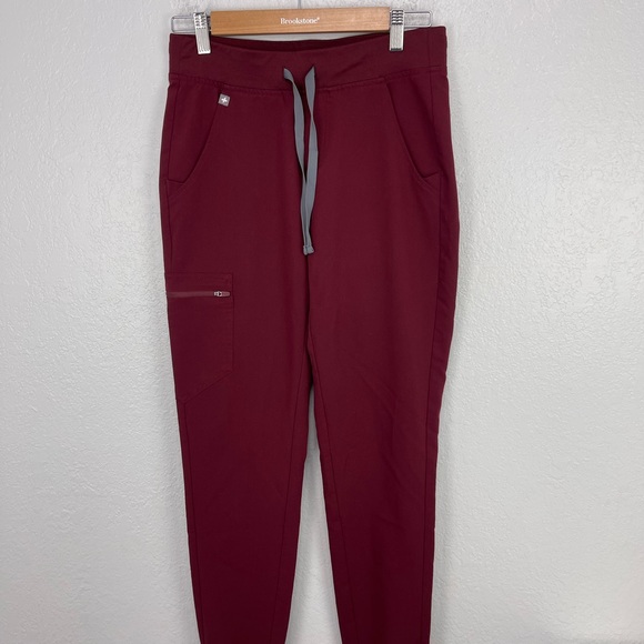 Figs Zamora Classic Jogger Scrub Pants in Classic Burgundy - Picture 2 of 9